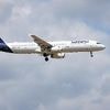 Kapitän kommt nicht ins Cockpit: Lufthansa-Maschine fliegt zehn Minuten ohne Pilot
