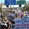 "Bringt sie jetzt heim": Tausende demonstrieren bei Großstreik in Israel für Geiseln