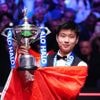 Nog geen jaar terug na schorsing voor matchfixing, nu is Zhao Xintong eerste Aziatische wereldkampioen snooker ooit: “Was héél nerveus”