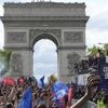Des Champs-Elysées au Parc des Princes, en passant par l’Elysée, revivez les festivités de la victoire du PSG en Ligue des champions