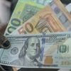 Flambée du pétrole, baisse du dollar : notre économie peut-t-elle résister aux tensions géopolitiques ? Les informés de l'éco du 14 juin