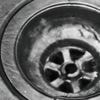 Bloß keine Chemie: So verhindern Sie bei Ihrem Abfluss eine falsche Reinigung