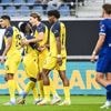 Union klimt op voorsprong in Gent, Leysen tikt de bal voorbij Roef