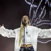 S10 luidkeels gesteund door haar fans in Paradiso in 'verdrietige tijd'