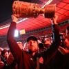 VfB-Partynacht nach Pokalsieg: Selbst mit DFB-Pokal: Hoeneß zweifelt an Berghain-Zutritt