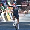 Dylan van Baarle en Daan Hoole komen tekort in finale, Nico Denz verslaat Nederlanders