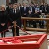 Mort du pape François : Emmanuel Macron s’est recueilli devant la dépouille du souverain pontife