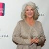 Paula Deen has abruptly closed the Savannah restaurant that launched her to Food Network fame