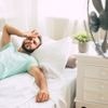 Biedt een ventilator onvoldoende koelte? Deze 5 slimme én goedkope hacks helpen je door een hete nacht