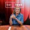 Sophie Hilbrand bedankt kijkers Bar Laat: 'Vond het te gek om hier te zitten'