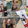 Hamas deelt beelden van uitgemergelde gijzelaar, Israël ontkent uithongering