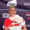 Retardée par l’allaitement de sa fille, une traileuse canadienne remporte une course de 103 km