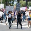 Parade und Proteste: „No King“: Zehntausende protestieren landesweit gegen Trump