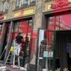 Fassade und Glasfront Unter den Linden beschädigt: Farbattacke auf Microsoft-Geschäftsstelle in Berlin