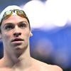 Mondiaux de natation : en petite forme, Léon Marchand qualifié en finale du 400 m 4 nages avec le 7e temps des séries
