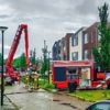 Vijf woningen beschadigd door blikseminslagen in Enschede: ‘Het leek wel een explosie’