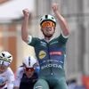 Vuelta 2025 : longtemps frustré, Mads Pedersen remporte en patron la 15e étape