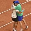 VIDEO. Roland-Garros 2025 : revivez le super tie-break qui a permis à Carlos Alcaraz de venir à bout de Jannik Sinner après 5h29 de finale