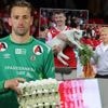 Honing, 120 eieren en zelfs lammetje voor man of the match: Friese keeper geniet van ludieke traditie in Noorwegen