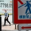 World shares push higher as US stocks inch toward their records