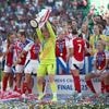 Van Domselaar en gouden wissel Slegers helpen Arsenal aan eindzege: ‘Zo veel kracht in mijn team’