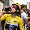 Tour de France femmes. Le coup de gueule de la maillot jaune Kim Le Court contre deux Françaises