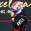 Live F1 | Verstappen beent boos naar binnen na tumultueuze race in Spanje