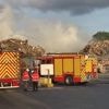 « Plusieurs heures pour l’éteindre »: incendie dans une usine, les habitants invités à se calfeutrer