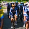 Peloton houdt Frans vluchtersduo binnen schot - Evenepoel verwacht al “nervositeit” bij klassementsmannen