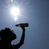 Vague de chaleur : 84 départements placés en vigilance orange canicule ce lundi, « du jamais vu »