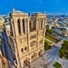Election du nouveau pape : les cloches de Notre-Dame de Paris sonnent après l'annonce de la fumée blanche