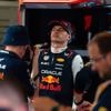 Verstappen betuigt alsnog spijt voor actie op Russell: 'Had niet mogen gebeuren'