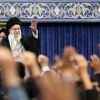 Conflit Israël-Iran : qui est Ali Khamenei, l'ayatollah au "rôle central" menacé par Benyamin Nétanyahou et Donald Trump ?