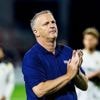 Vitesse breekt met clubicoon John van den Brom