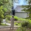 Vrouw ziet huis in rook opgaan na woningbrand in Rotselaar