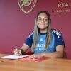 Arsenal van trainer Slegers breekt transferrecord in vrouwenvoetbal voor Smith