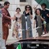 Opnames Emily in Paris weer hervat na sterfgeval op set