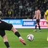 Ligue 1 : le Paris Saint-Germain piétine à Nantes mais porte sa série d'invincibilité à 30 matchs cette saison