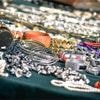 Colliers, boucles, bracelets… Des bijoux fantaisie rappelés partout en France pour risque chimique