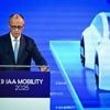 Auf der IAA: Merz sichert Autoherstellern Unterstützung bei Wettbewerbsfähigkeit zu