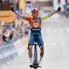 Giro 2025 : Carlos Verona remporte la 15e étape en solitaire, Primoz Roglic lâche du temps au maillot rose Isaac del Toro