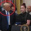 “Dit is mijn ergste nachtmerrie”: vrouw kan afkeer niet verbergen als ze medaille krijgt van Trump en hij lijkt het niet te kunnen geloven