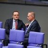 Wird Erbschaftssteuer geändert?: Spahn sieht Vermögen unfair verteilt - parteiübergreifender Beifall