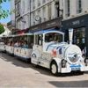 Le petit train touristique, emblème de nos vacances ? Retour sur un succès fou qui traverse les âges