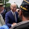 KIJK. Joe Biden geeft update na diagnose prostaatkanker en grapt over geestelijke gezondheid: “Je ziet dat ik mentaal incompetent ben”