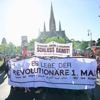 Tag der Arbeit: Zehntausend ziehen bei Mai-Demonstration durch Kreuzberg