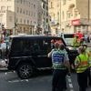 Fahrer festgenommen: Mann fährt in Stuttgart mit Auto mehrere Menschen an