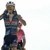 Tour de France 2025 : Valentin Paret-Peintre décroche la première victoire française en s'imposant au sommet du mont Ventoux lors de la 16e étape