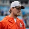 Browns trade QB Kenny Pickett to the Raiders, where he'll back up Geno Smith
