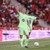 Frenkie de Jong wint verhitte seizoensopener met Barça tegen negental Mallorca